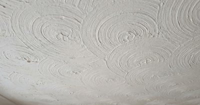 What does asbestos look like